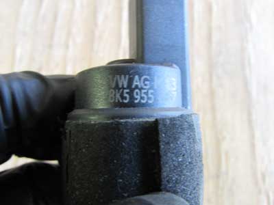 Audi OEM A4 B8 Windshield Wiper Washer Fluid Pump 8K59556474